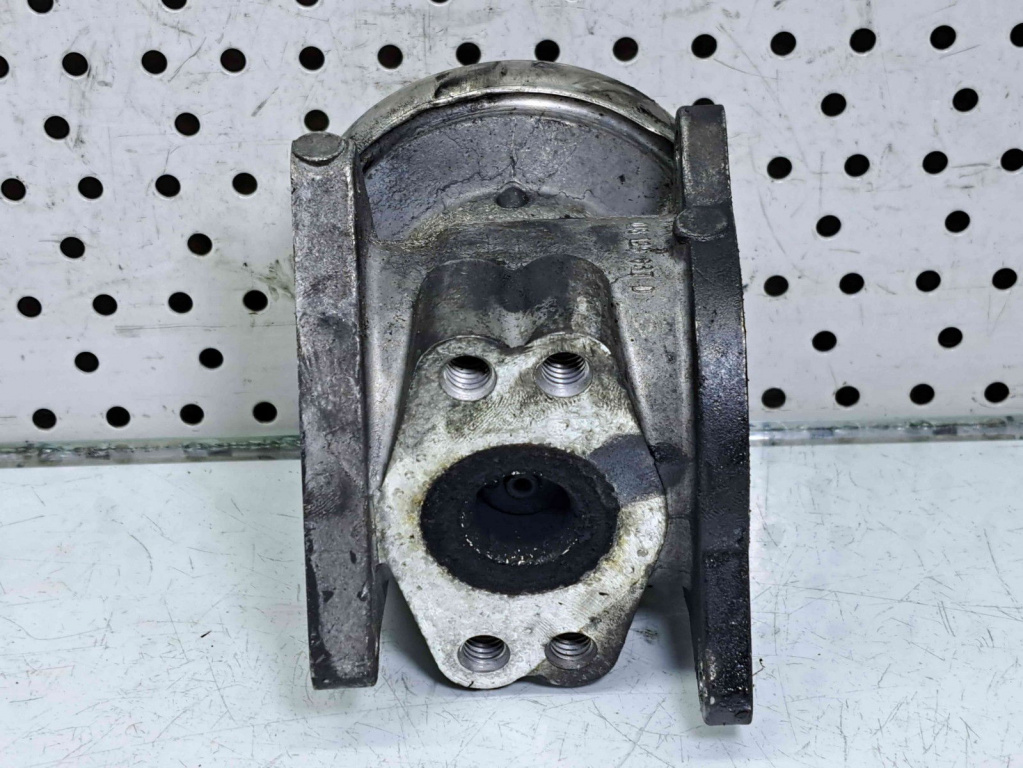 Supapa EGR Volkswagen Golf 5 (1K1) [Fabr 2004-2008] 038129837D 1.9 TDI BXE 1.9 TDI BXE 77KW / 105CP
