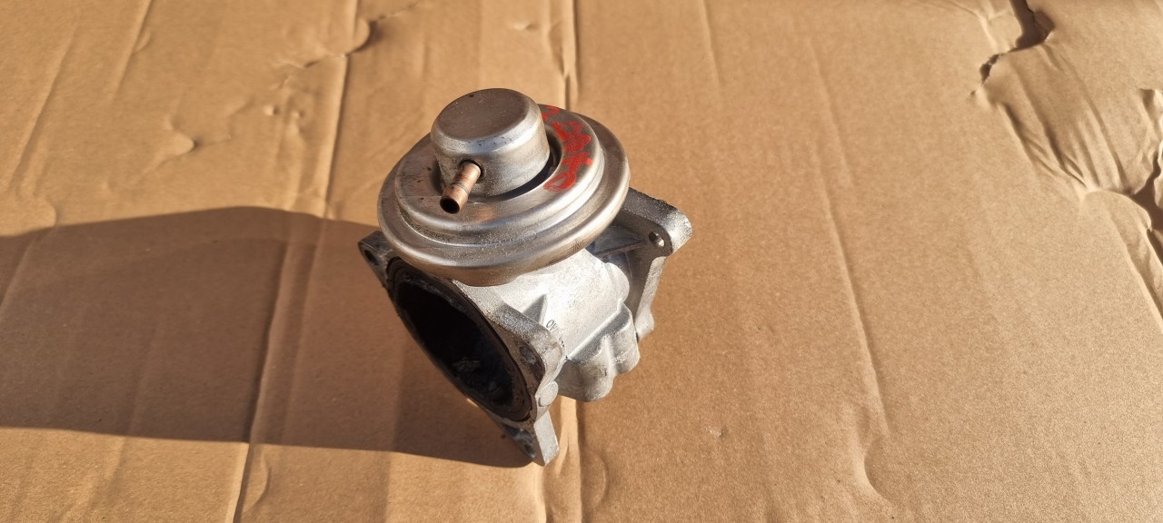 Supapa EGR Vw Golf 5 / Touran 2.0 TDI BKD 2004 2005 2006 2007 2008