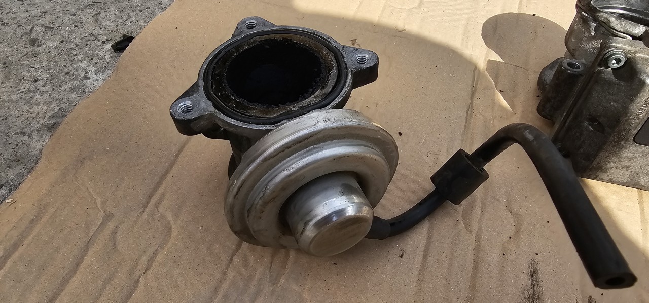 Supapa EGR VW Polo 9N 1.4 TDI BNM BNV 2006 2007 2008 2009