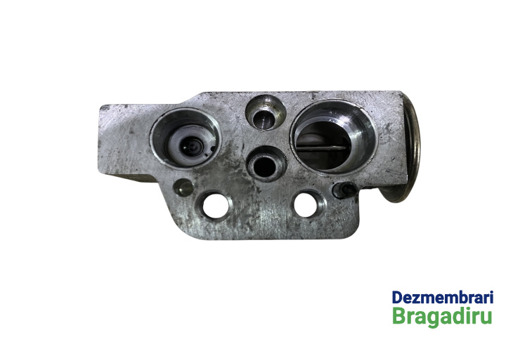 Supapa expansiune ac Cod: 1K0820679 1K0820679 Volkswagen VW Golf 6 [2008 - 2015] Hatchback 5-usi 1.4 TSI MT (122 hp) Cod motor: CAX, Cod cutie: MCB