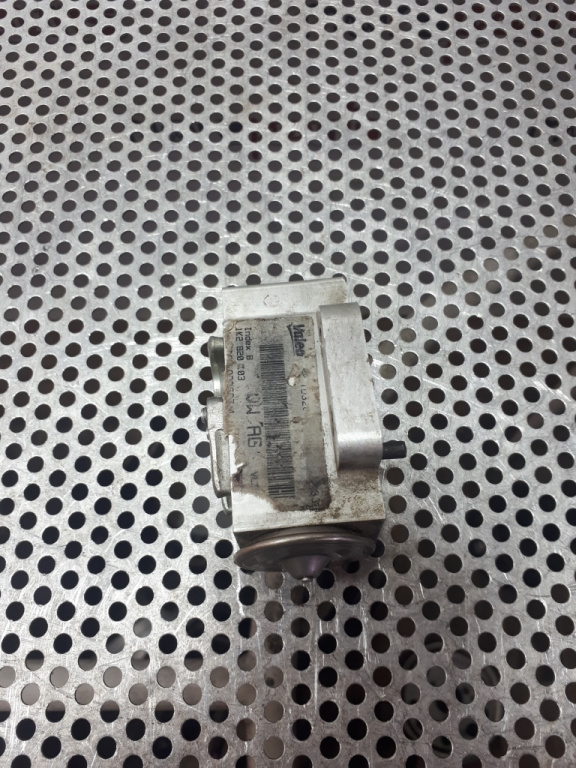 Supapa expansiune clima Skoda Octavia II 2005 2.0 TDI BKD SKODA OCTAVIA [ 1959 - 1971 ] OEM 1K0820679
