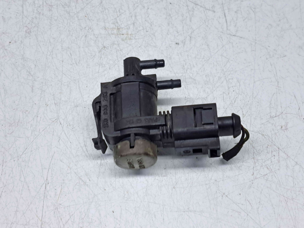 Supapa vacuum Audi A3 Sportback (8PA) [Fabr 2004-2013] 1K0906283A 1.9 TDI BLS 1.9 TDI BLS 77KW / 105CP