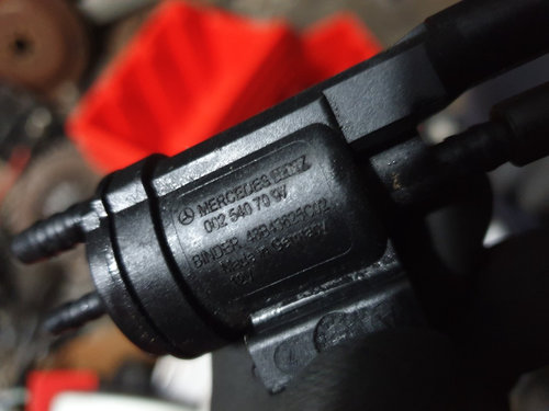 Supapa Vacuum Mercedes C Class E CLass W204 W212 cod 0025407097