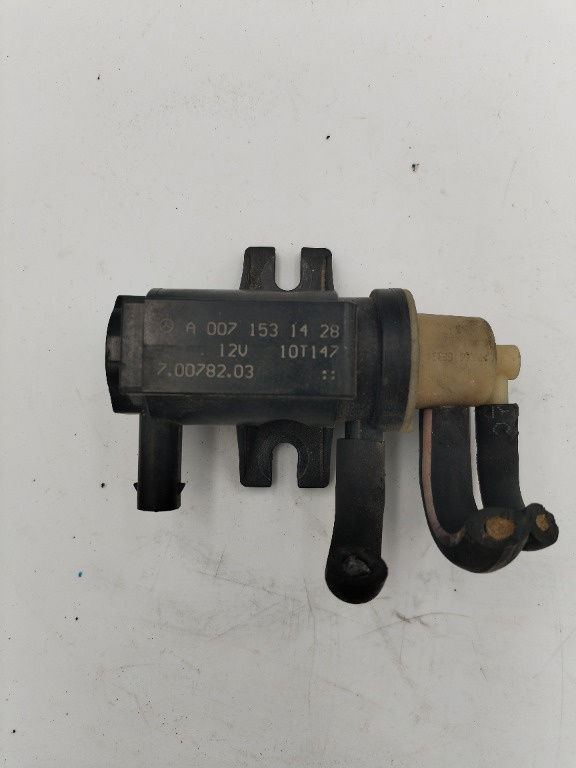 Supapa vacuum Mercedes E Class W212 A0071531428