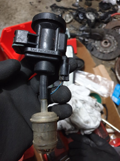 Supapa Vacuum Mercedes ML 270CDI W163 cod A0005450527