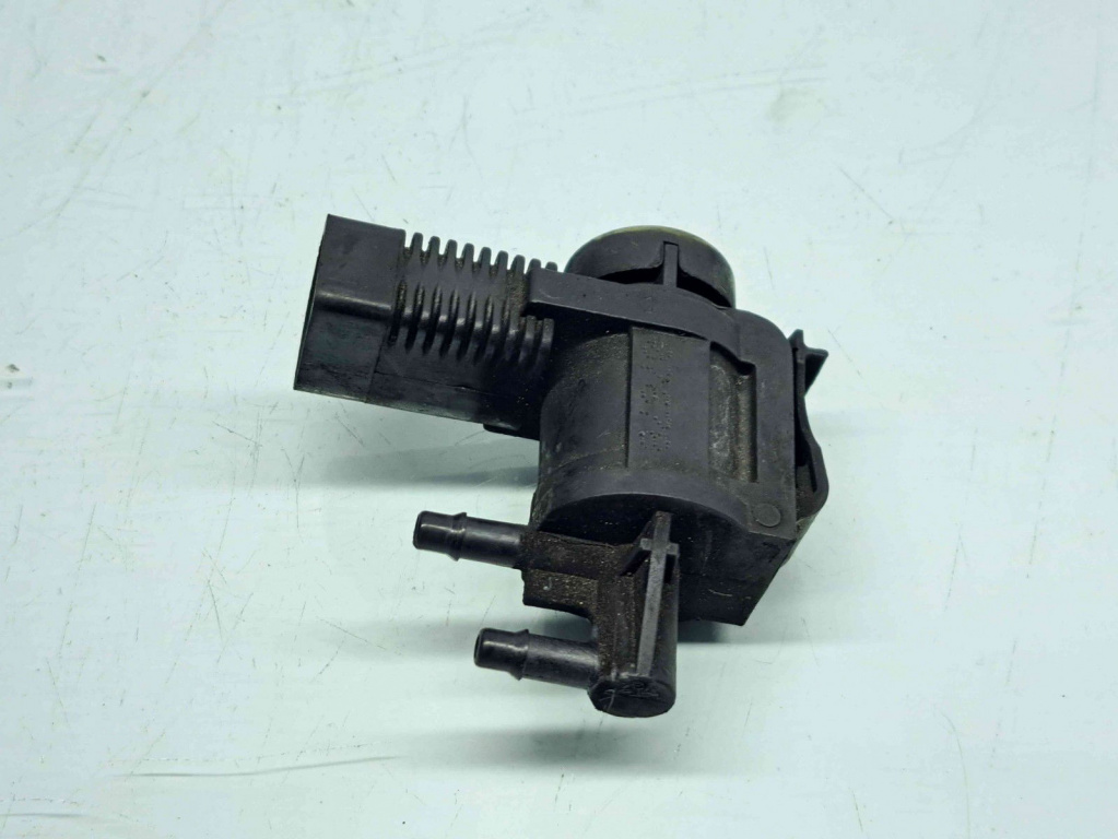 Supapa vacuum Volkswagen Touareg (7LA, 7L6) [Fabr 2003-2010] 1K0906283A 2.5 TDI BPE 2.5 TDI BPE 128KW / 174CP