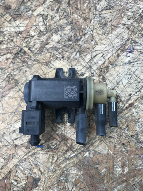Supapa vacuum VW Passat B7 2.0TDI B7 Automat DSG combi 2012 (1K0906627B)