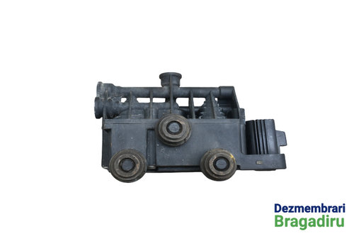 Supapa / Valva / Electrovalva suspensie Cod: RVH000095 RVH000095 Land Rover Discovery 3 [2004 - 2009...