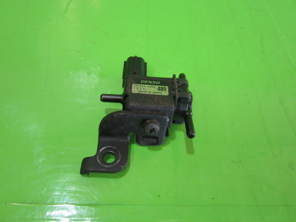 SUPAPA / VALVA / ELECTROVALVA VACUUM HONDA CR-V 3 2.2 i-CTDi 4x4 FAB. 2006 - 2009 ⭐⭐⭐⭐⭐