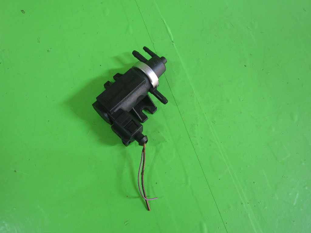 SUPAPA / VALVA / ELECTROVALVA VACUUM VW TOUAREG 2.5 TDI FAB. 2002 - 2010 ⭐⭐⭐⭐⭐