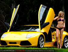 Super Pictorial: Amanda Ellis plus Lambo Murcielago LP640