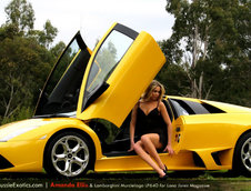 Super Pictorial: Amanda Ellis plus Lambo Murcielago LP640