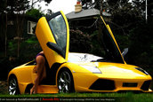 Super Pictorial: Amanda Ellis plus Lambo Murcielago LP640