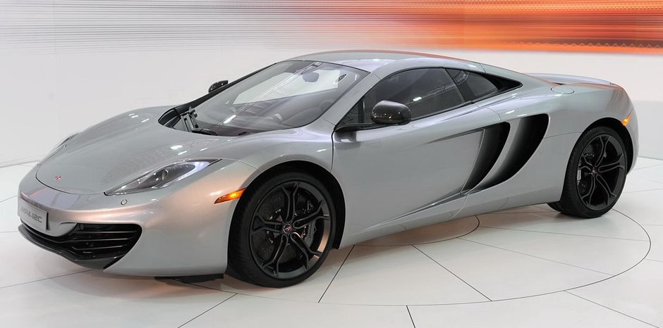 Supercarul suprem al momentului - McLaren MP4-12C in detaliu Supercarul suprem al momentului - McLaren MP4-12C in detaliu