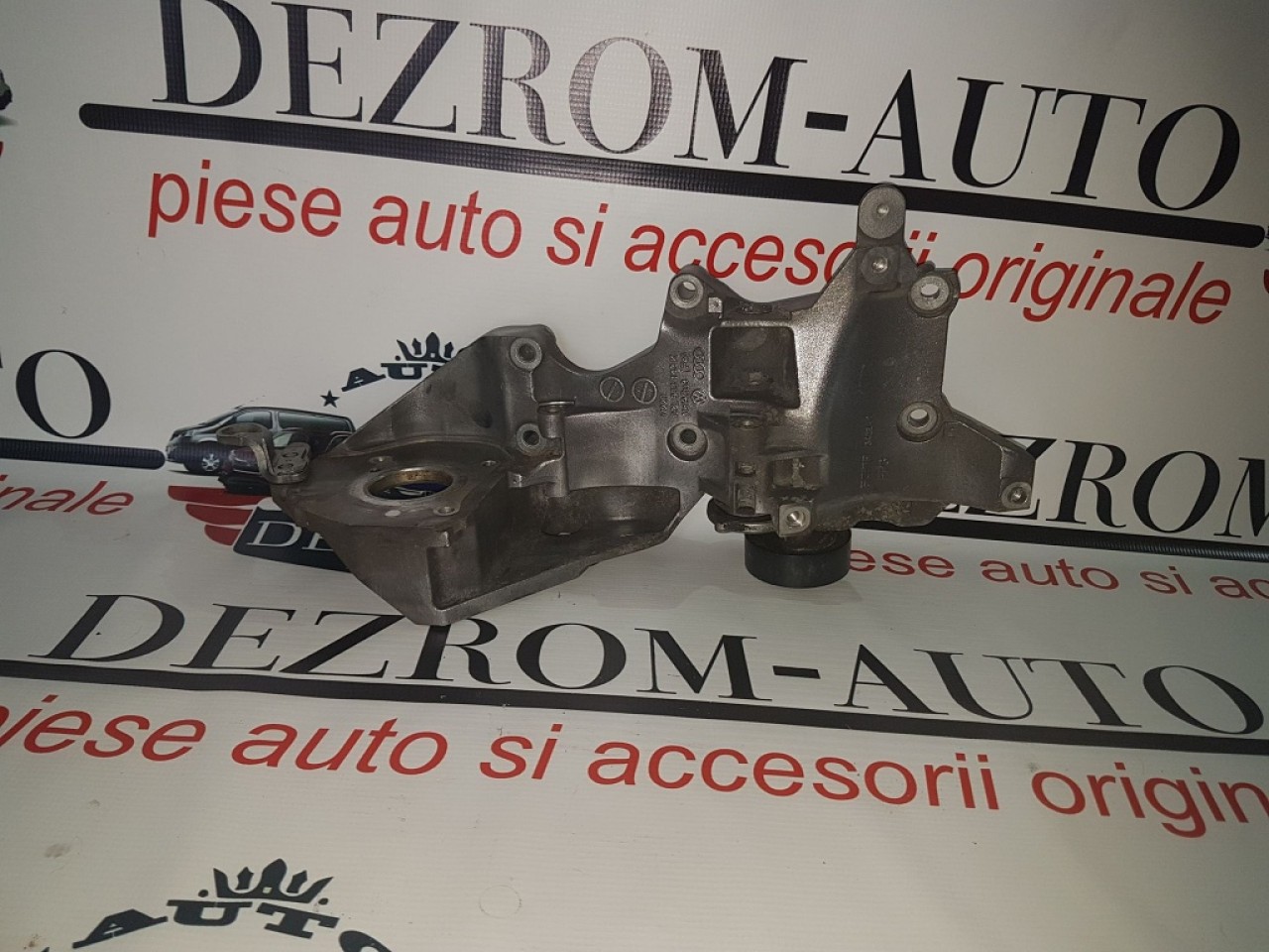 Suport accesorii 03l903143k skoda superb II 1.6 tdi cayc 105 cai