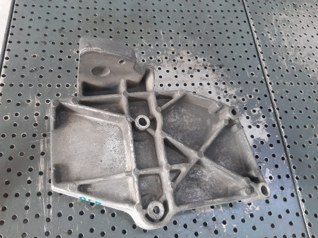 Suport accesorii 1.9 tdi afn audi a6 c5 4b 028260885a