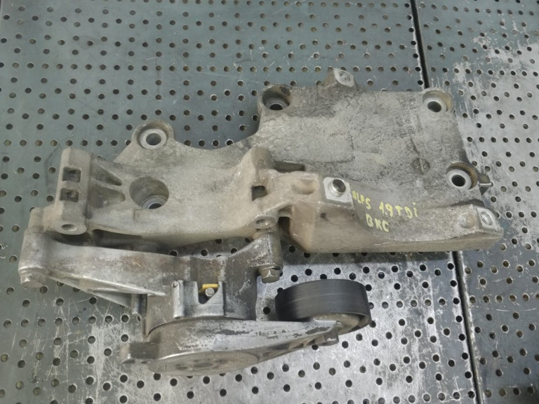 Suport accesorii 1.9 tdi bkc vw golf 5 audi a3 8p skoda octavia 2 seat leon 038903143af