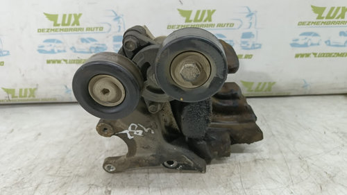 Suport accesorii 2.0 crdi d4ea Kia Carens (RS) [facelift] [2002 - 2006] 2.0 crdi D4EA