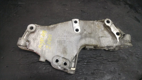 Suport accesorii 2.0 dci m9r renault megane 3 scenic 3 laguna 3 8200741758