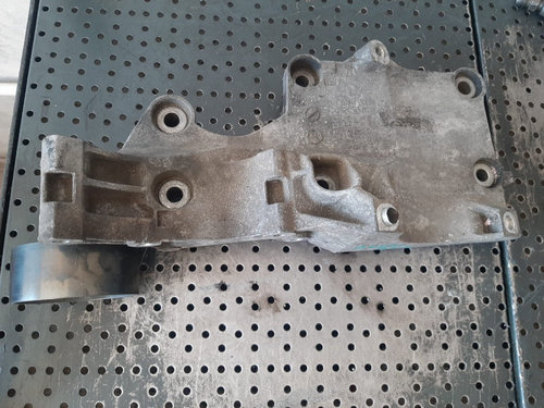 Suport accesorii 2.0 tdi vw golf 5 caddy seat altea 5p toledo 5p skoda octavia 2 03g903143a