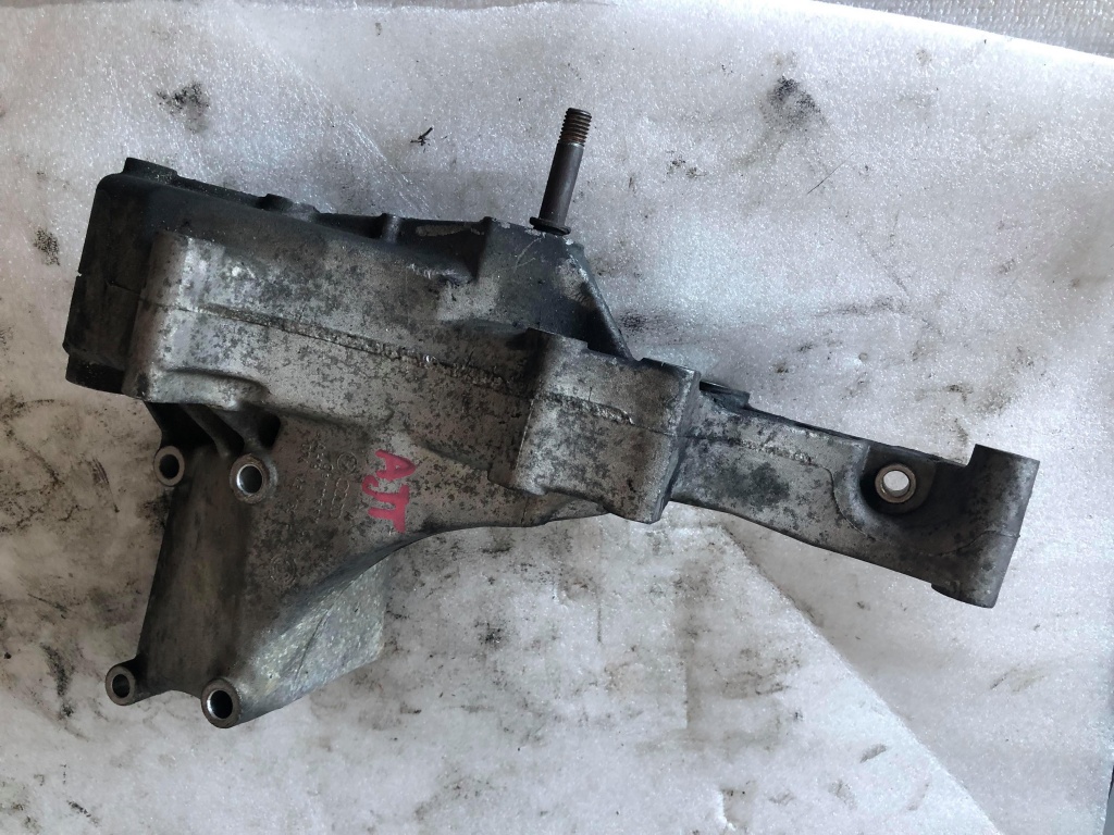 Suport accesorii 2.5 tdi ajt vw transporter 4 074145169f