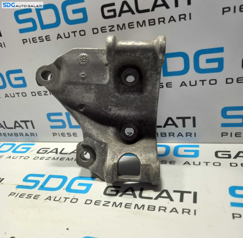 Suport Accesorii Alternator Motor Dacia Logan 2 1.2 B 2012 – 2020 Cod 117102915R 117102915 [0946]
