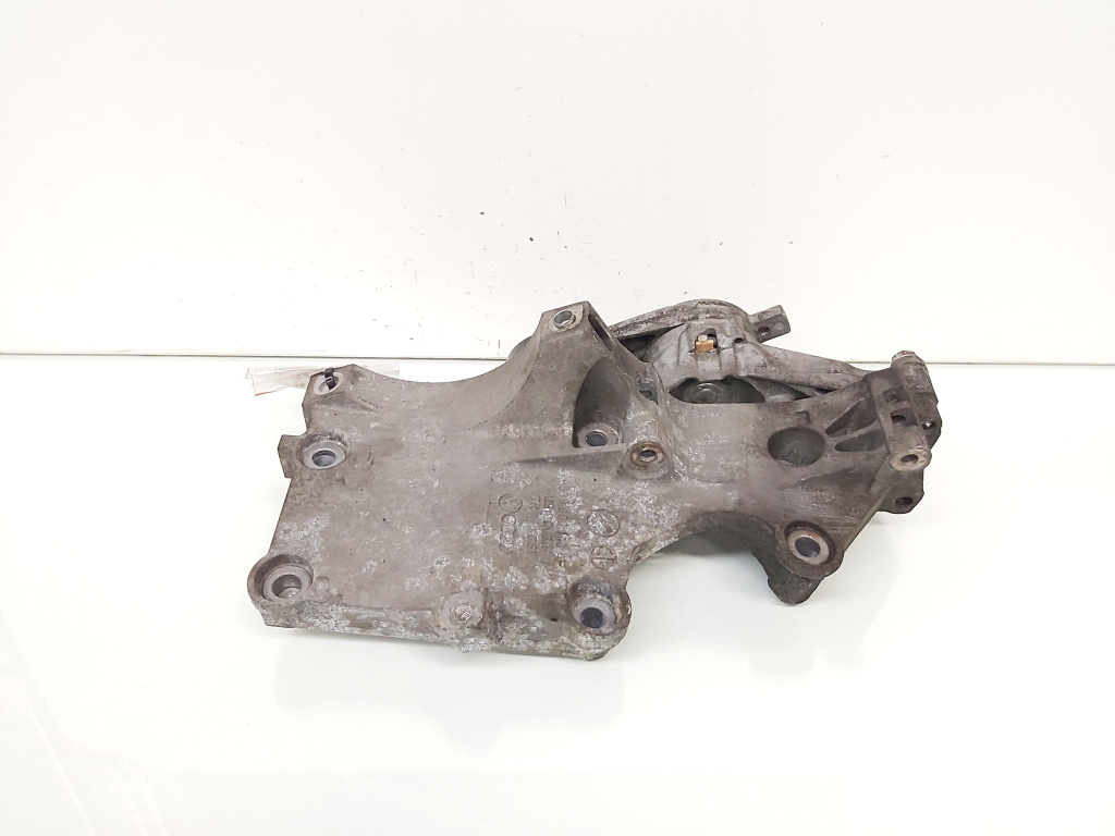 Suport accesorii, cod 038903143AF, Vw Golf 5 Plus (5M1), 1.9 TDI, BXE (idi:659118)