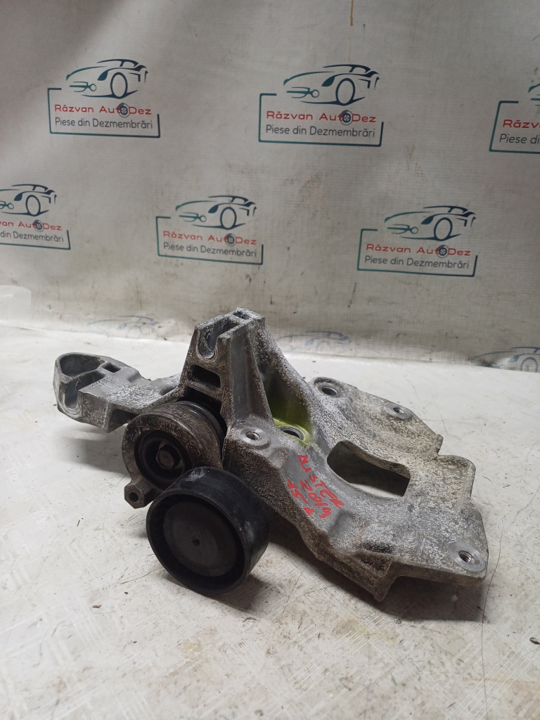 Suport accesorii Dacia Duster 1.5 Motorina 2019, 117100072R