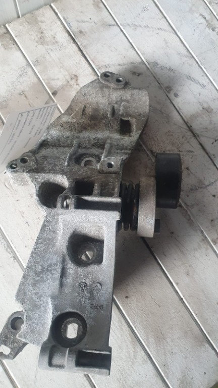 Suport accesorii Dacia Logan 1.5 DCI 90cp euro 6 K9K658
