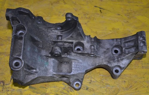 Suport accesorii motor Audi A6 4F 2006 / 03G903143D