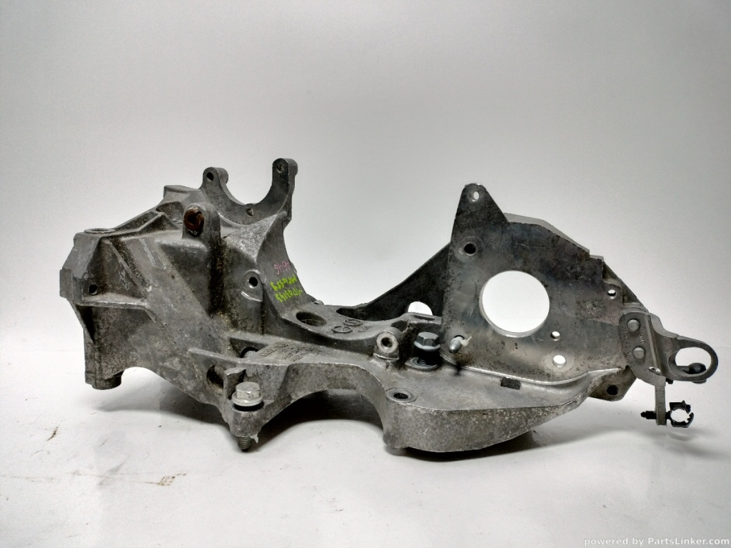 Suport accesorii motor Audi A6 4G (C7) sedan 2013 2.0 TDI OEM 03L903143H
