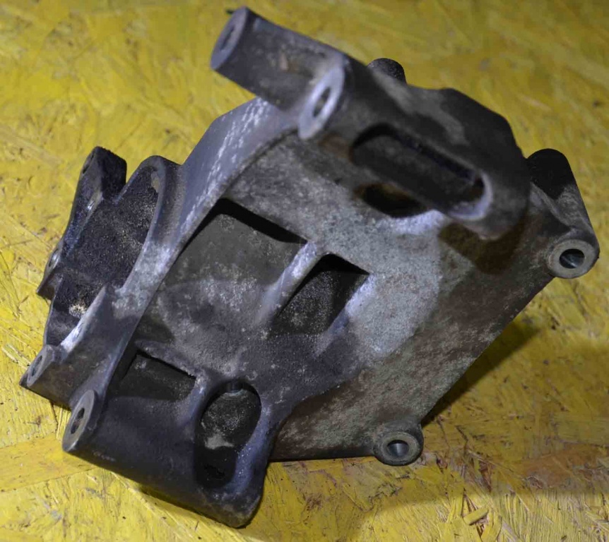 SUPORT ACCESORII MOTOR BMW E46 318 1.9i 2001