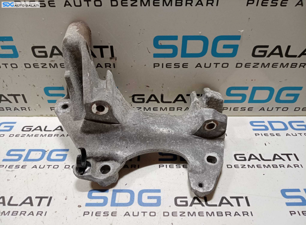 Suport Accesorii Motor Dacia Sandero 2 0.9 TCE 2012 - 2020 Cod 117104394R [M5606]