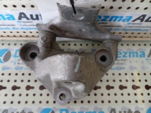 Suport accesorii Opel Vivaro Combi (J7), 8200292833A