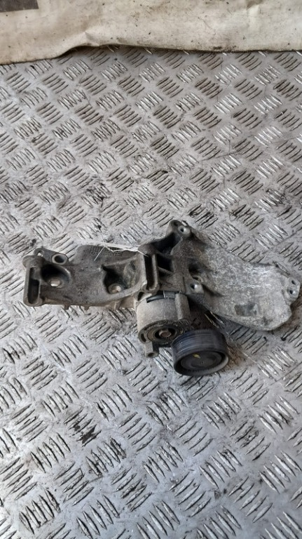 Suport accesorii Renault Kangoo 1.5 DCI an 2013 cod 8200669495