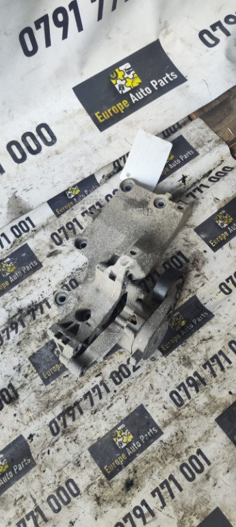 Suport accesorii Volkswagen Caddy DSG 1.9 TDI cod motor BLS an 2007 cod 038903143