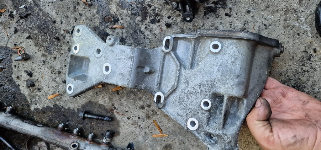 Suport Accesorii Volvo V70 S80 XC60 XC90 2.4D Euro 4 an 2009