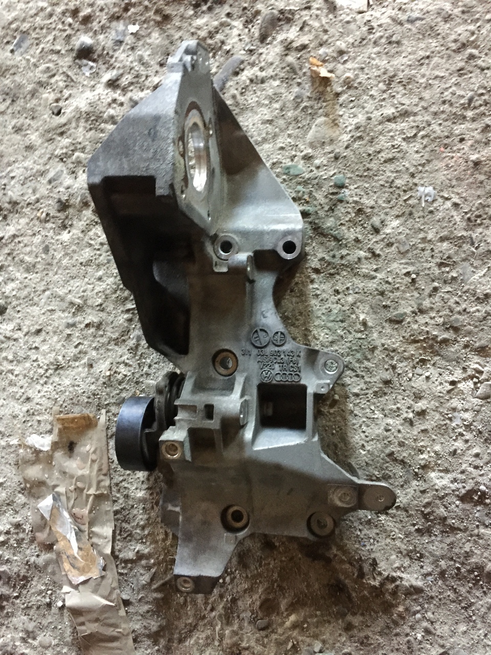 Suport accesorii Vw Passat B7 1.6 TDI 2009 2010 2011 2012