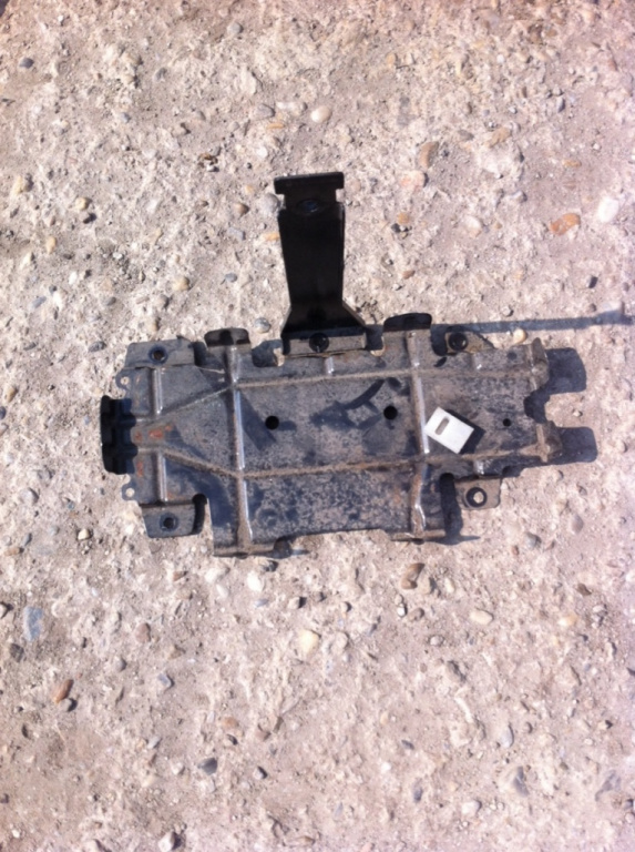 Suport acumulator BMW 3 Series E46 [1997 - 2003] Sedan 4-usi 316i MT (105 hp) SE 1.9