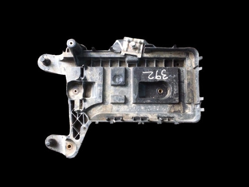 Suport acumulator Suport baterie Volkswagen VW Passat B6 [2005 - 2010] wagon 5-usi 2.0 TDI MT (140 h...