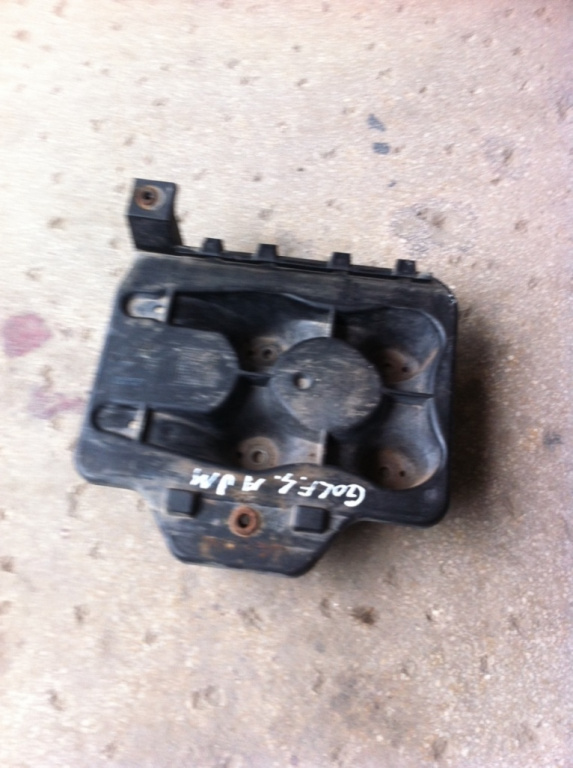 Suport acumulator Volkswagen VW Golf 4 [1997 - 2006] Hatchback 5-usi 1.9 TDI MT (116 hp) (1J1)