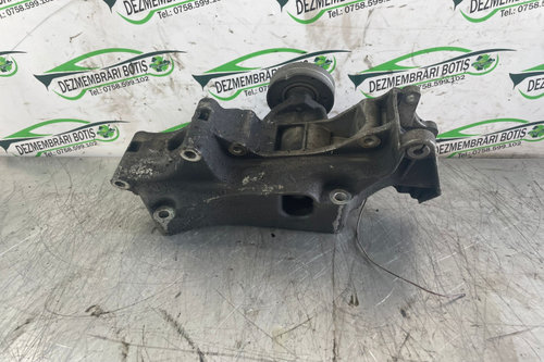 Suport alternator 032 145 169 Q Volkswagen VW Golf 4 [1997 - 2006] wagon 1.4 MT (75 hp)