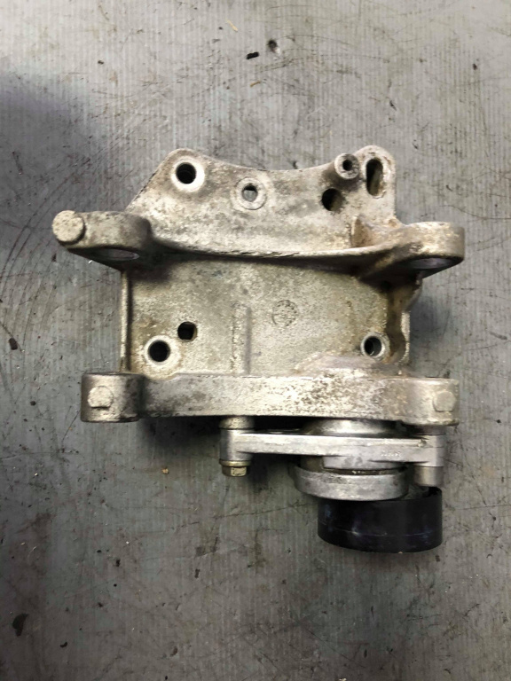Suport alternator 1.4 b peugeot 207 9659197780