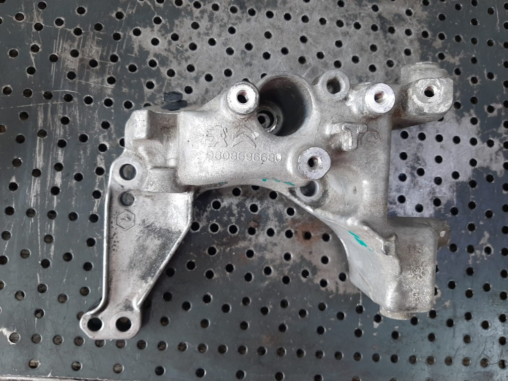 Suport alternator 1.5hdi yh01 peugeot 3008 2008 208 9808696680