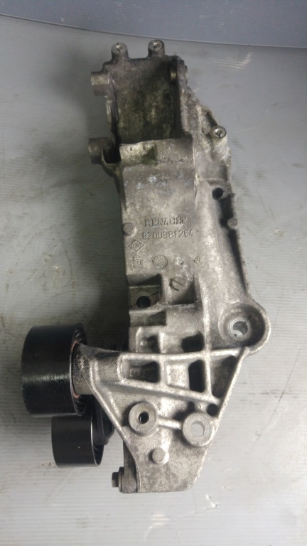 Suport alternator 2.0 dci m9r renault master megane laguna 3 8200881264