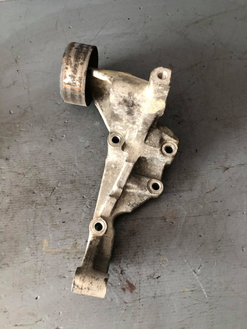 Suport alternator 2.5 crdi kia sorento 2002-2009