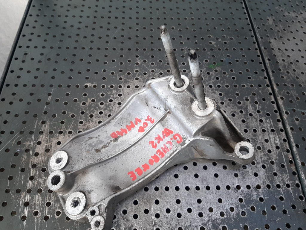 Suport alternator 3.0 crd vm44d jeep grand cherokee 4 wk wk2 2012 vmmt013308f