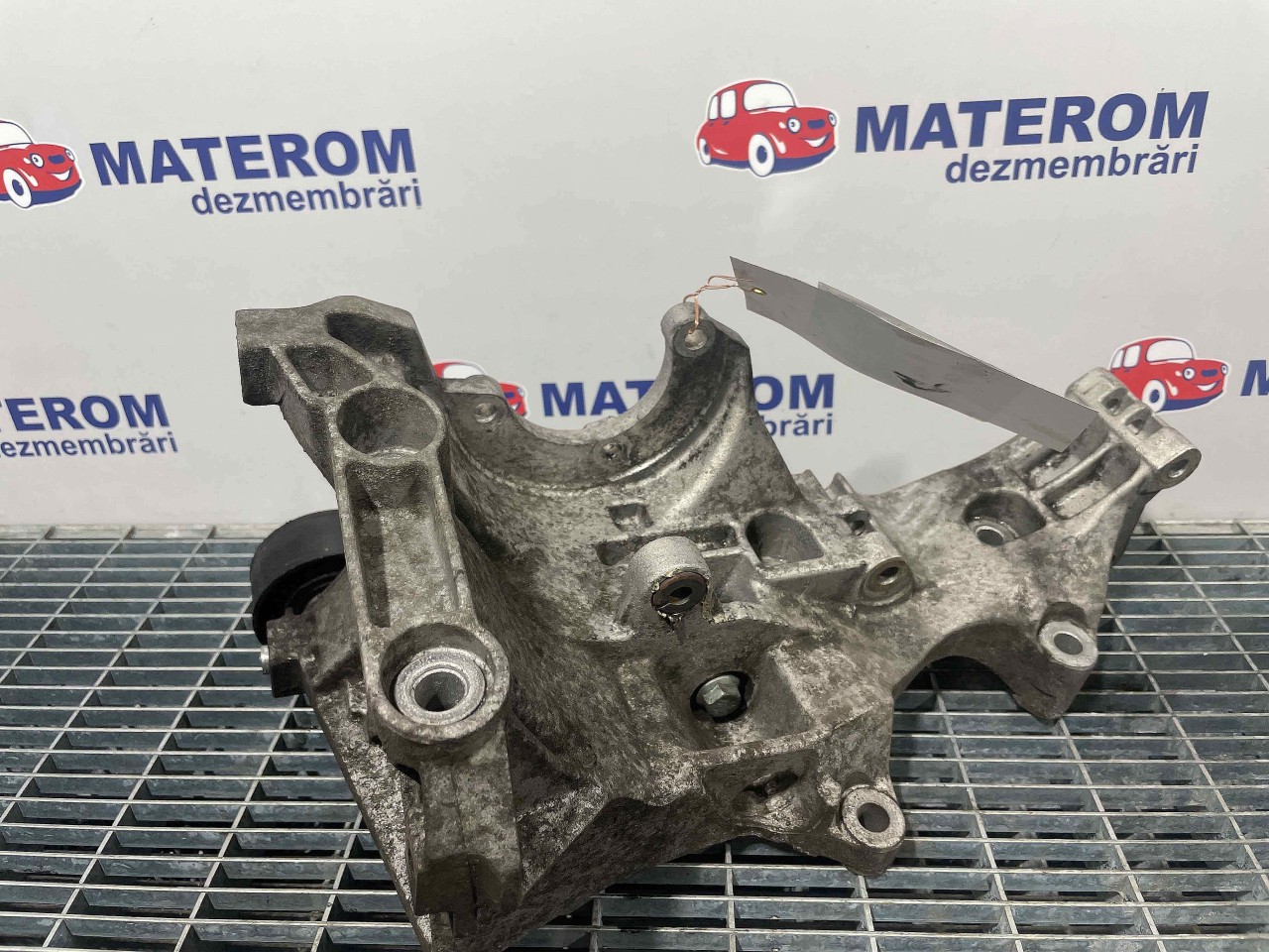 SUPORT ALTERNATOR AUDI A4 1.9 TDI - (2004 2007)
