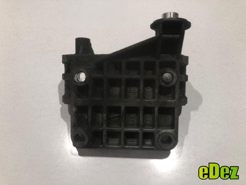 Suport alternator Audi A8 (2002-2009) [4E] D3 3.0 tdi 059903143k