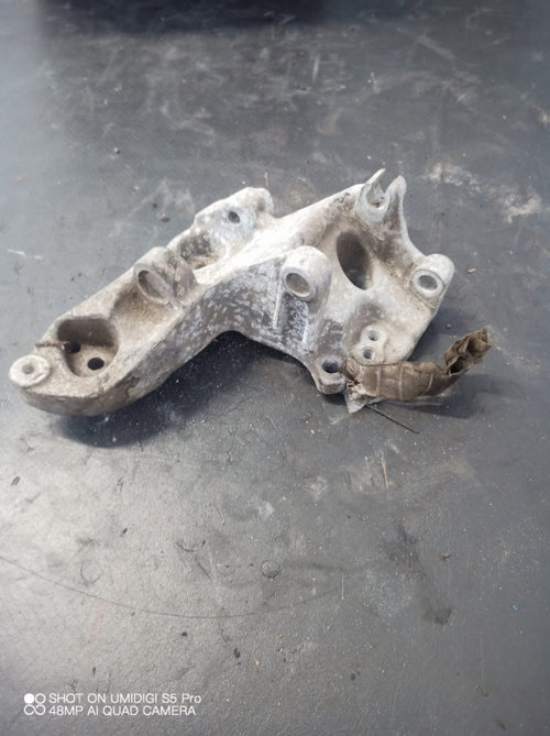 Suport alternator , Citroen, Peugeot 1.6 Hdi COD -9641715580